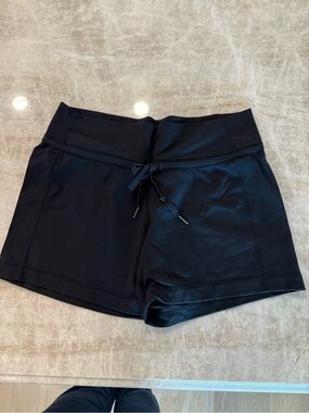 Lululemon Black Women's Active Drawstring Shorts